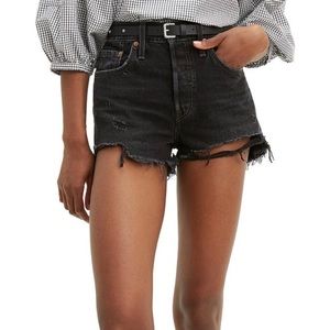 Levi’s 501 high rise shorts 28